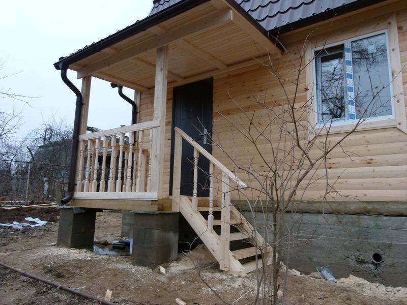 Крыльцо к дому своими руками: из дерева, из металла, козырек