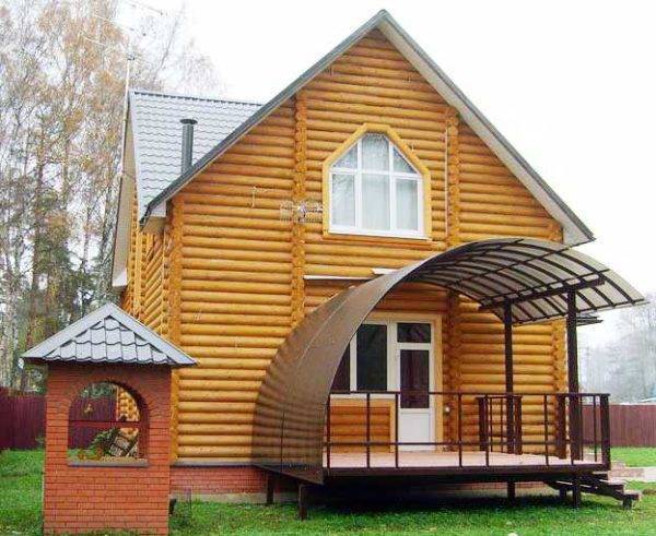 Как красиво оформить крыльцо на даче?