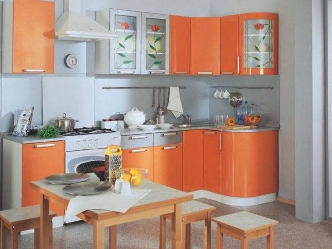 Оранжевая кухня в интерьере: особенности дизайна, сочетания, выбор штор и обоев