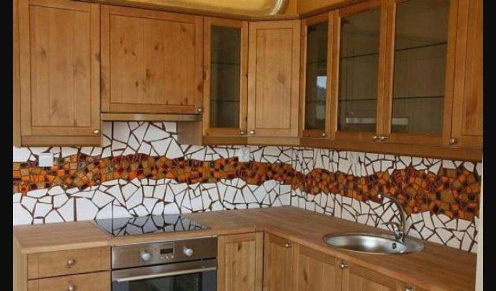 Кухни с мозаикой: дизайн и варианты отделки