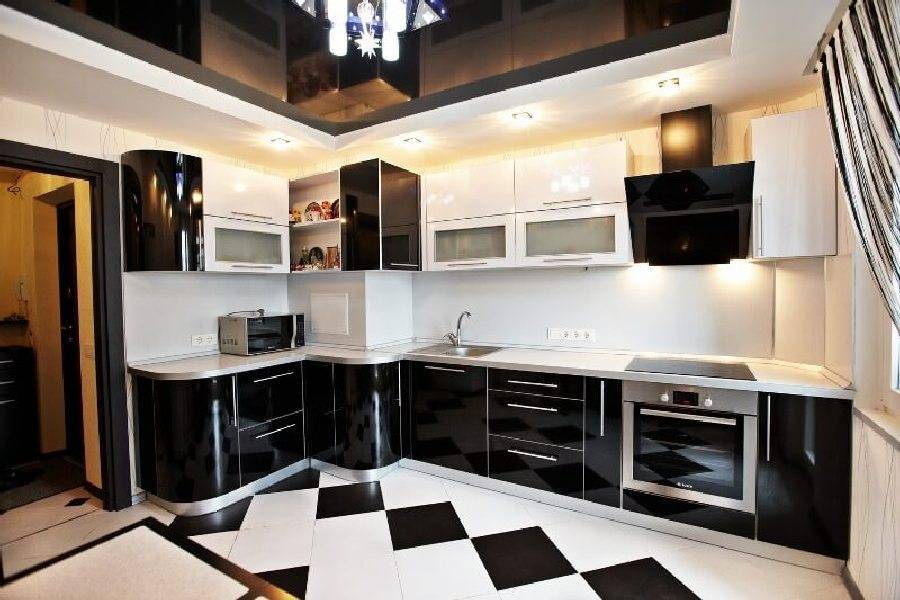 Кухни с вентиляционным коробом и выступом в углу: фото дизайна и планировки в интерьере